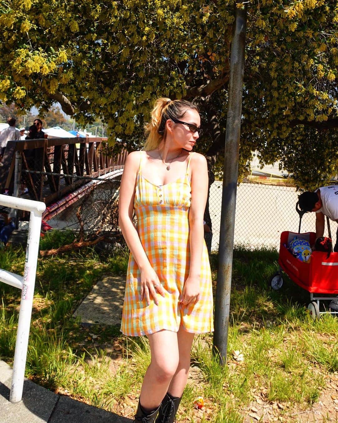 AMIのインスタグラム：「#rosebowl 🌼🌼🌼💛🌼」