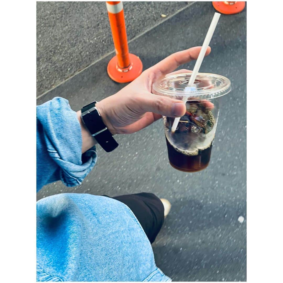 馬庭良介さんのインスタグラム写真 - (馬庭良介Instagram)「アイスコーヒーがお好き。」4月10日 17時20分 - maniwa_ryosuke