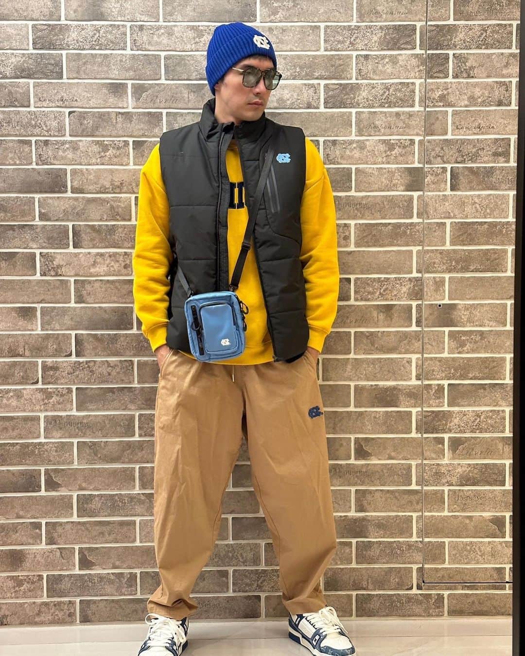 賀軍翔さんのインスタグラム写真 - (賀軍翔Instagram)「穿搭照🤣🤣🤣 @nc_shop_taiwan @ncaa_taichung」4月10日 17時29分 - ho_mike