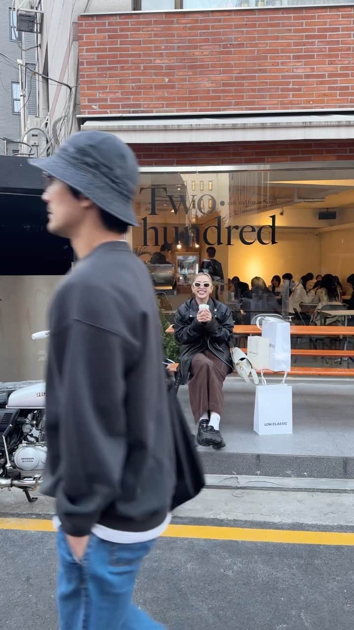 植野有砂のインスタグラム：「Seoul recap 🇰🇷☕️🥢 with @aoi186 🧁」