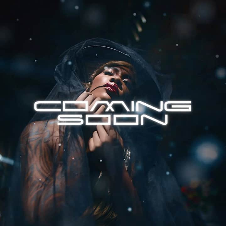 ティワ・サヴェージのインスタグラム：「Stamina Video   Wed 2pm Naija Time @youngjonn @ayrastarr   Shot by @clarenceshotit」