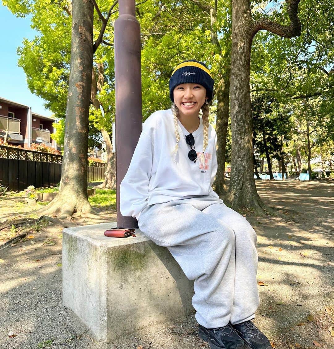 Rioさんのインスタグラム写真 - (RioInstagram)「Happy OSANPO 🥐🤍」4月10日 18時34分 - rioflake0107