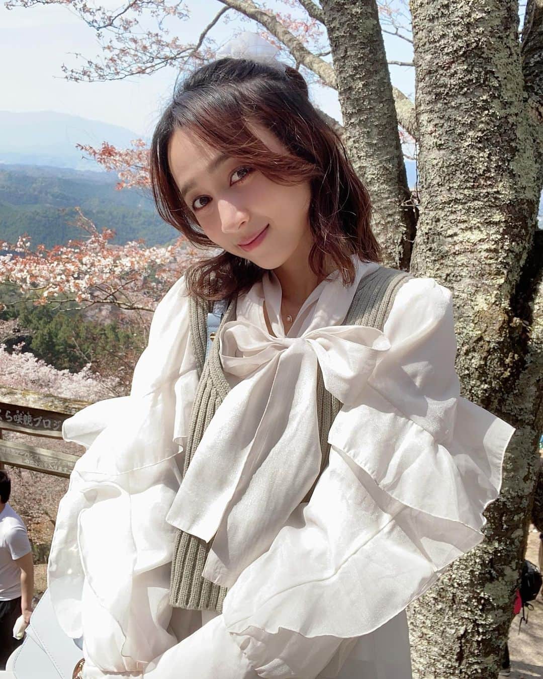 アヤナ・シャハブのインスタグラム：「Sakura 🌸  桜🌸」