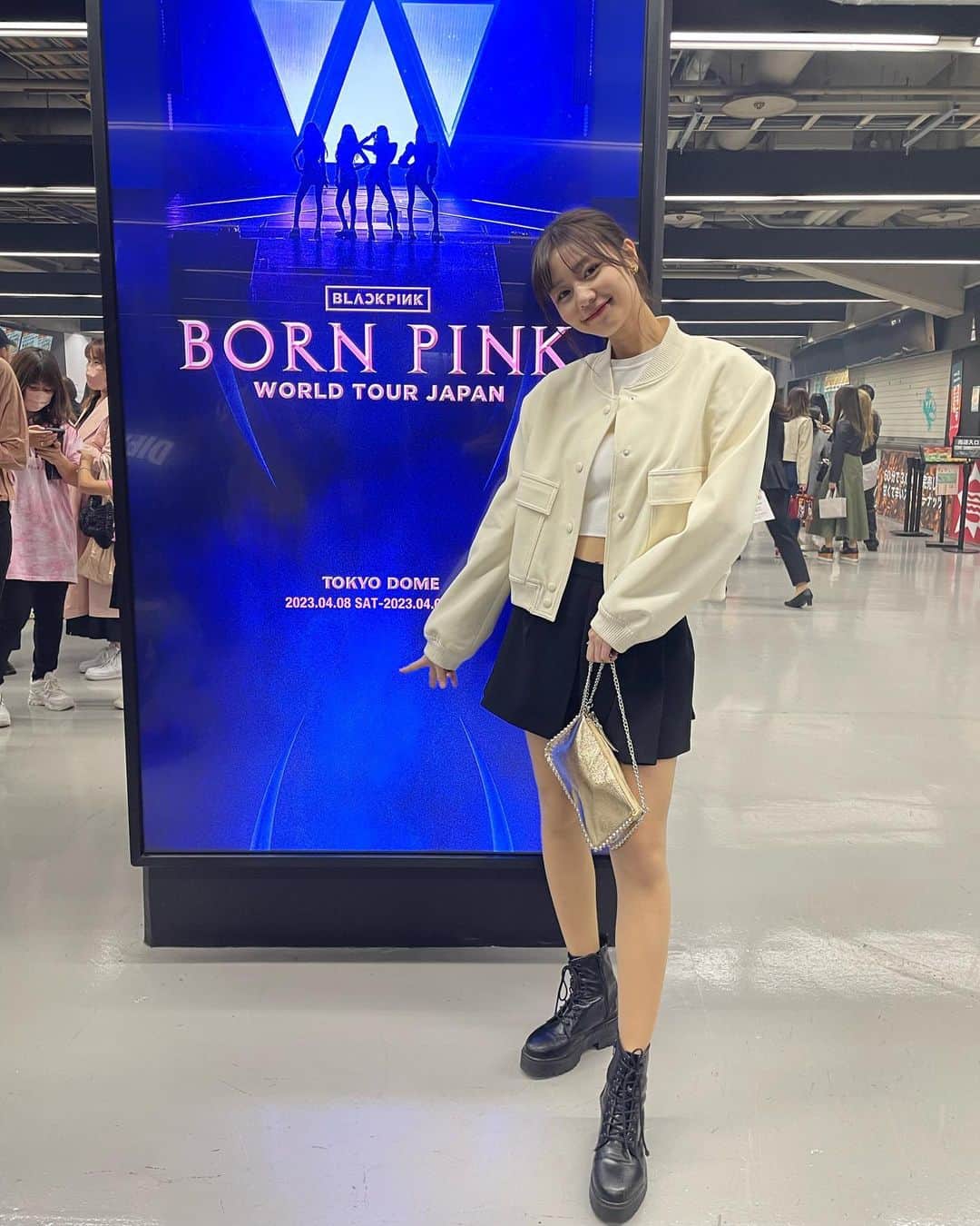 杉浦みずきのインスタグラム：「. 姫さま達を拝んできました❤︎🙏 最強に可愛くてかっこいい4人にパワーとエネルギー貰いました 行けてほんっとうによかった😭💗  #blackpink  #bornpink  #worldtour  #東京ドーム」