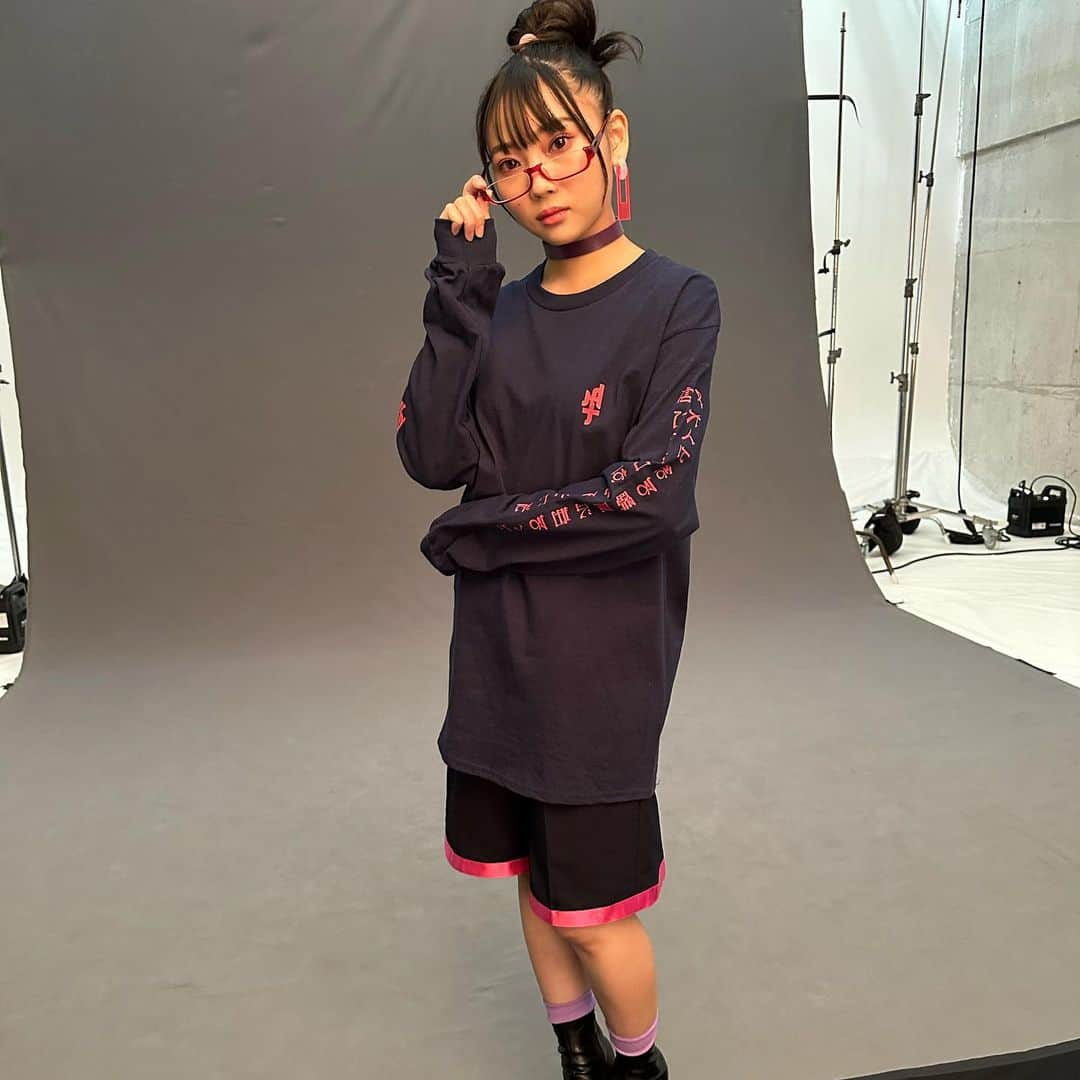 矢野妃菜喜さんのインスタグラム写真 - (矢野妃菜喜Instagram)「🐄 『声優グランプリ5月号』 本日発売です！  十五少女から牛林ウタのanimaとして登場させて頂きました🐄  何とメイクはあのM･A･Cさん！ メイクもメガネもお団子も中々見られない珍しい姿なので是非チェックしてくださいねー！！  #十五少女 #macメイク #声優グランプリ #声グラ #牛林ウタ」4月10日 19時38分 - yano_hinaki35