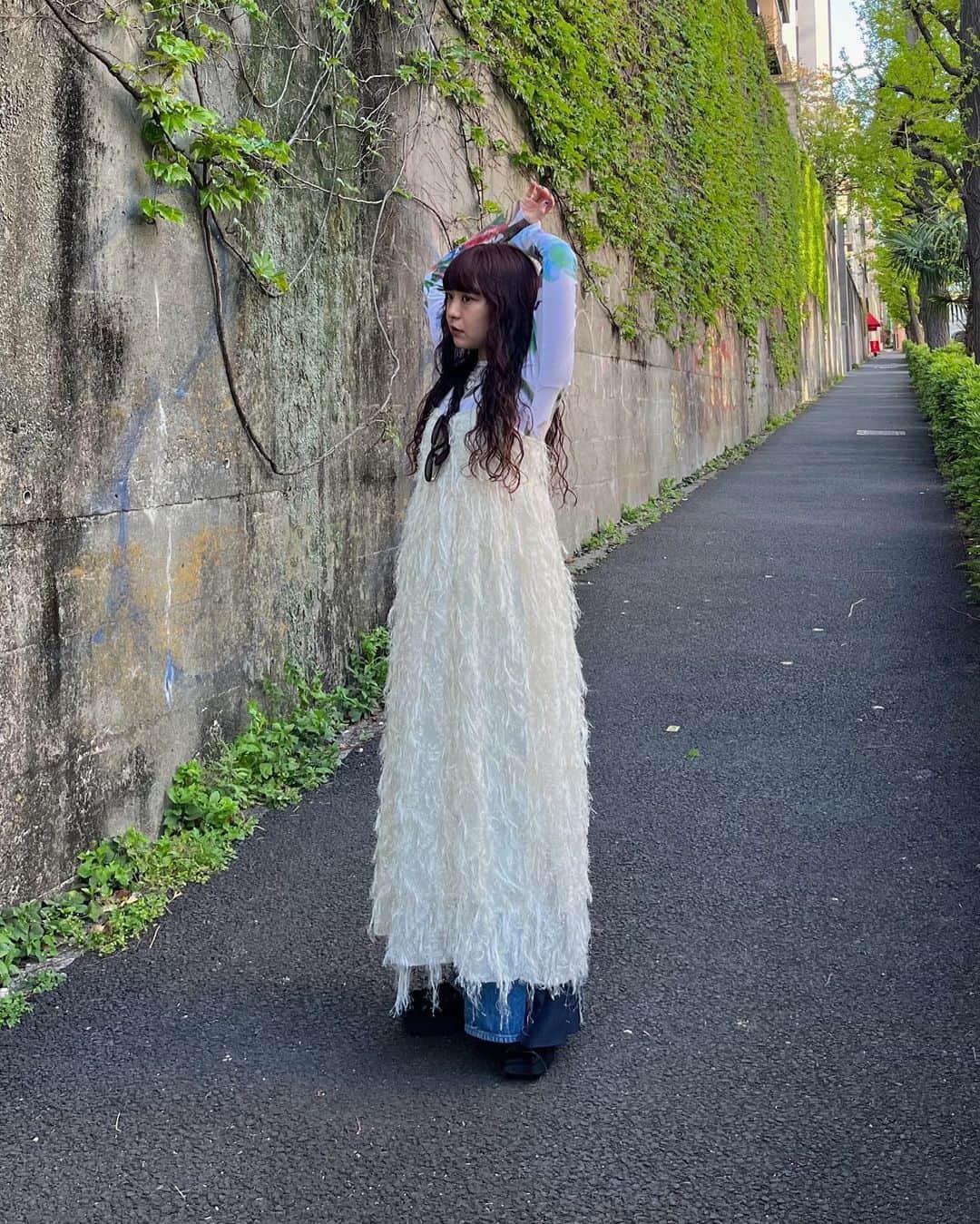 のインスタグラム：「. フリフリわさわさ大好物❤︎  #leinwande #3912higashi」