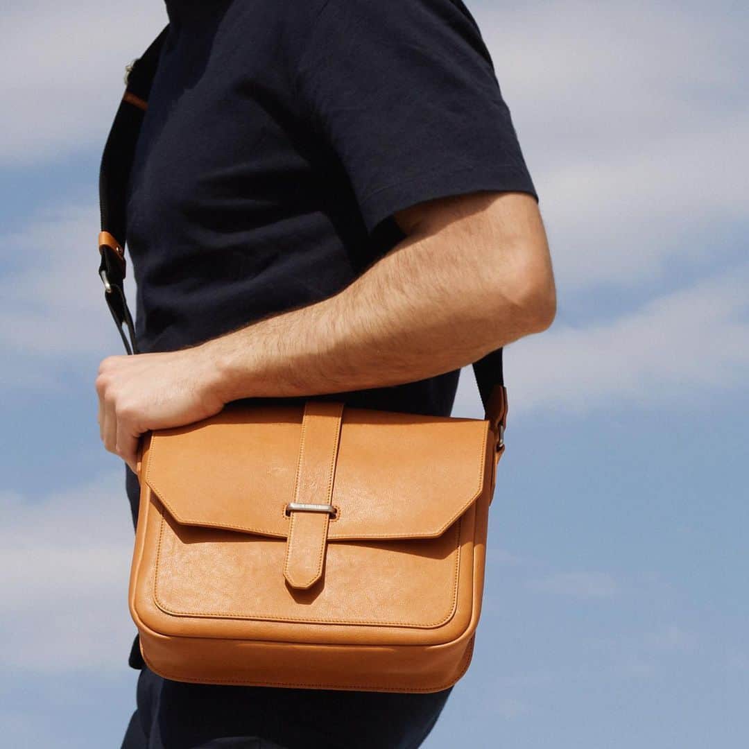 イルビゾンテのインスタグラム：「Keep it as close as you can. The Belfiore line is made for those men who want to be functional and well dressed.  Coming soon.  #ilbisonte #sustainability #timelessbeauty #ss23 #menstyle」