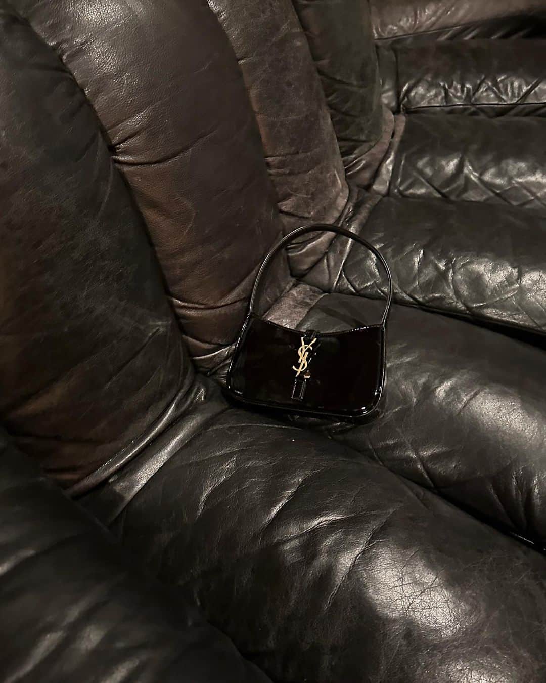MARISのインスタグラム：「Thank you @fwrd for new @ysl 🖤」