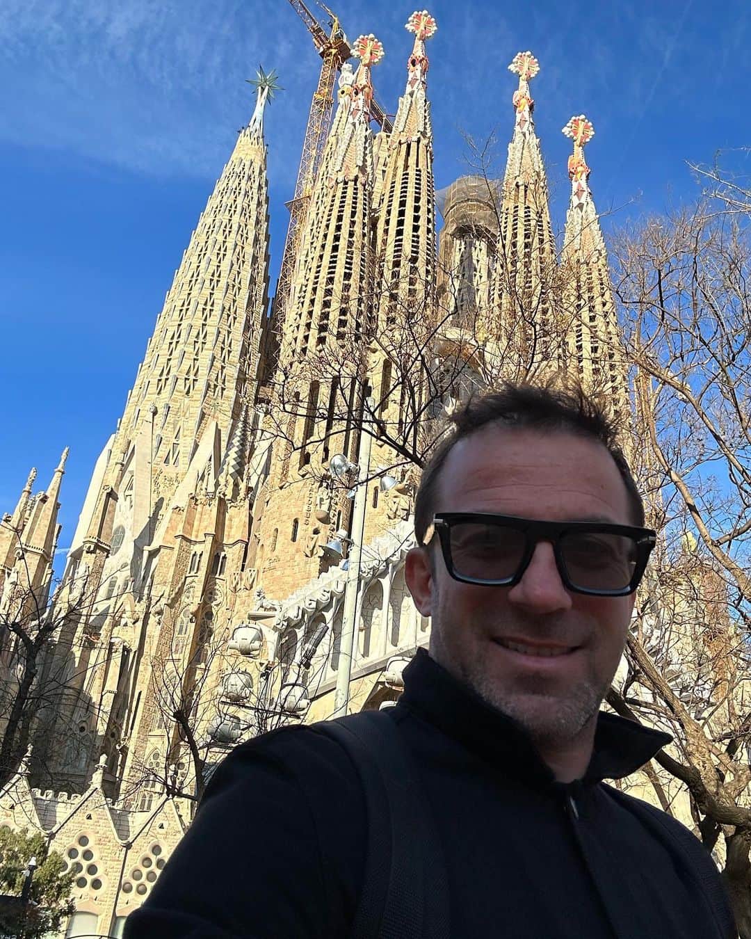 アレッサンドロ・デル・ピエロのインスタグラム：「Buone Feste! 🐣 . . . #adp10 #family #barcelona #easter」