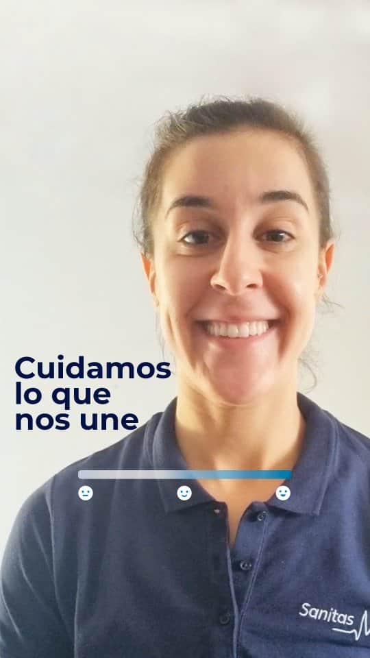 キャロリーナ・マリンのインスタグラム：「Sergio Scariolo me retó a hacer #ElRetodeLaSonrisa desde @sanitas y ya sabéis lo competitiva que soy 😊  ¿Qué momentos sacan mi mejor sonrisa? ¿Tips para una buena salud bucodental?¡El resultado del medidor en el Reels! 👀  Y el próximo participante del #EquipoSanitas al que reto es… ¡Al final del reels lo sabréis!  #Cuidamosloquenosune #SanitasDental #ad #EmbajadoraSanitas」