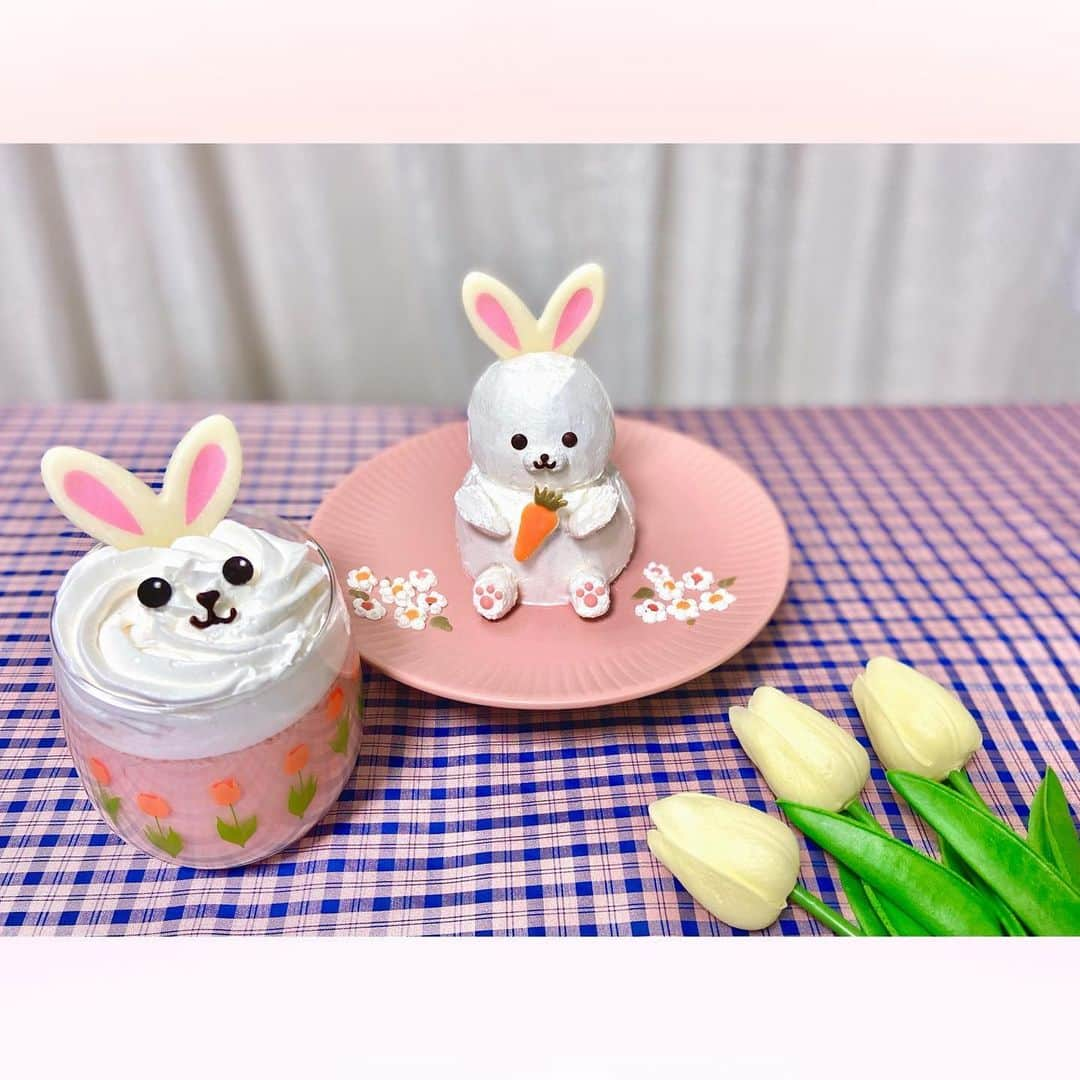 長柄ひろみさんのインスタグラム写真 - (長柄ひろみInstagram)「#HappyEaster 🐰🥚  ハッピーイースターでした🤗🎉  今年のイースターは「うさぎケーキ」と｢うさぎのさくらラテ｣を作ってました〜₍ᐢ. ̫ .ᐢ₎🎂🌸✨  見えないけど、うさぎケーキも中身のスポンジはさくらのシフォンケーキを焼いて、大好きな桜尽くしのイースタースイーツにしたよ🥰🌸  さくらシフォンは桜の葉も混ぜたので、甘いラテと良く合います😋🍰  皆さんは、イースタースイーツやイースターフードは食べましたか🐰？  昨日ケーキ食べてたら遅い時間になっちゃったので、投稿が1日ずれちゃった🥲 皆何時ぐらいまでならインスタ見てるのかな〜🤔？？  ｡・ﾟ・。ᙏ̤̫͚ ｡・ﾟ・。ᙏ̤̫͚ ｡・ﾟ・。ᙏ̤̫͚ ｡・ﾟ・｡ᙏ̤̫͚ 。・ﾟ・。  #イースター」4月10日 20時23分 - aoi_asahi