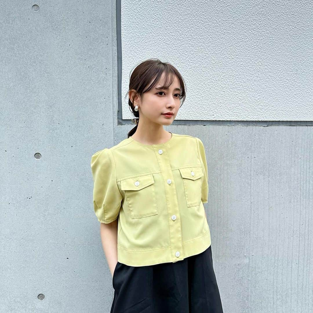 kaneshima ayaさんのインスタグラム写真 - (kaneshima ayaInstagram)「. この前 @naturalbeautybasic_official で オーダーしてたもの届いた♡ キャミワンピースとsetで早く着たいな🍐🫶🏻 #naturalbeautybasic#春コーデ#低身長コーデ」4月10日 21時09分 - ayaaa0214