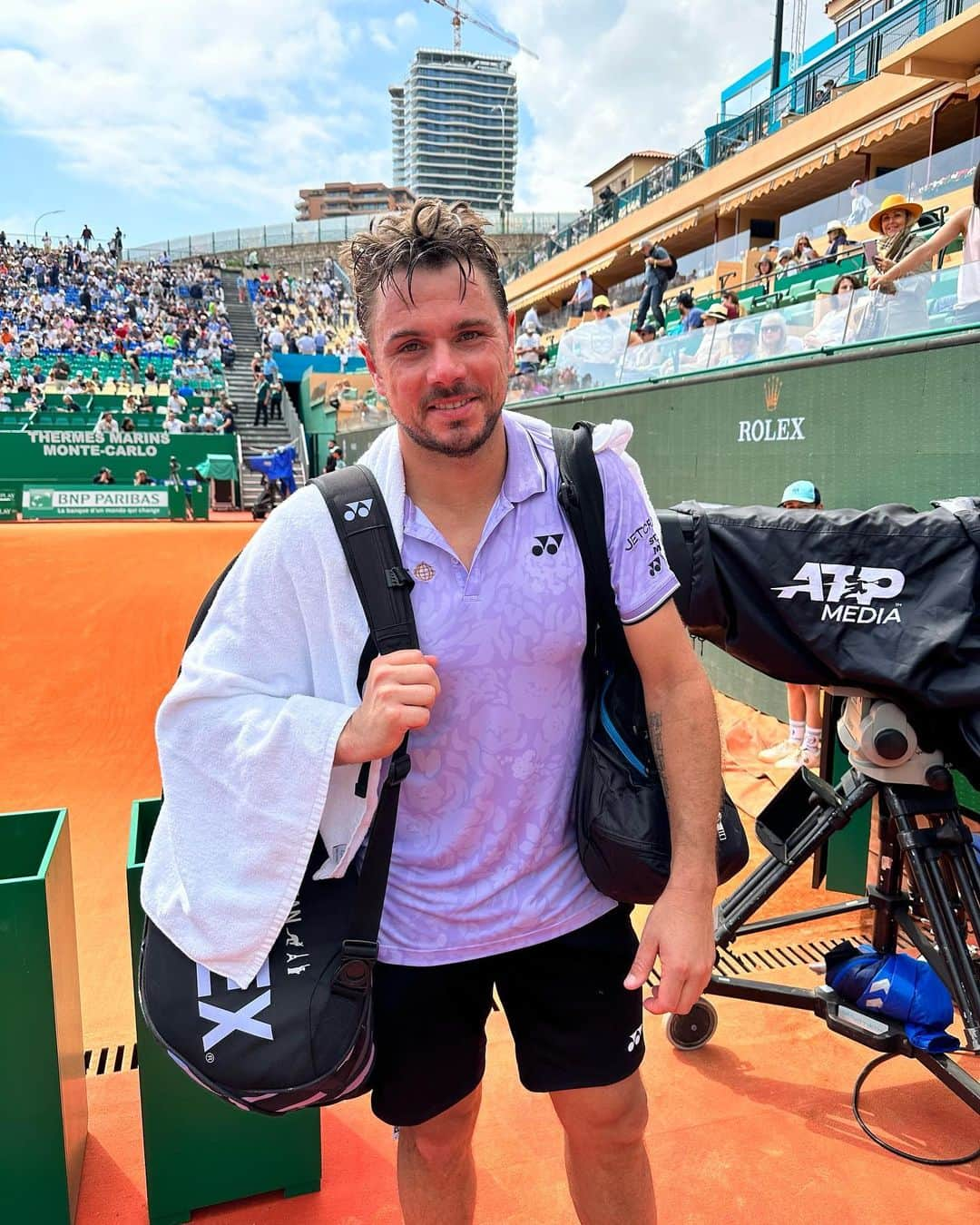 スタニスラス・ワウリンカさんのインスタグラム写真 - (スタニスラス・ワウリンカInstagram)「🎾 What an emotion on the Rainier III court!   🇨🇭 Great match for the Swiss @stanwawrinka85 who won his 1st round 5-7 6-3 6-4.」4月10日 21時15分 - stanwawrinka85