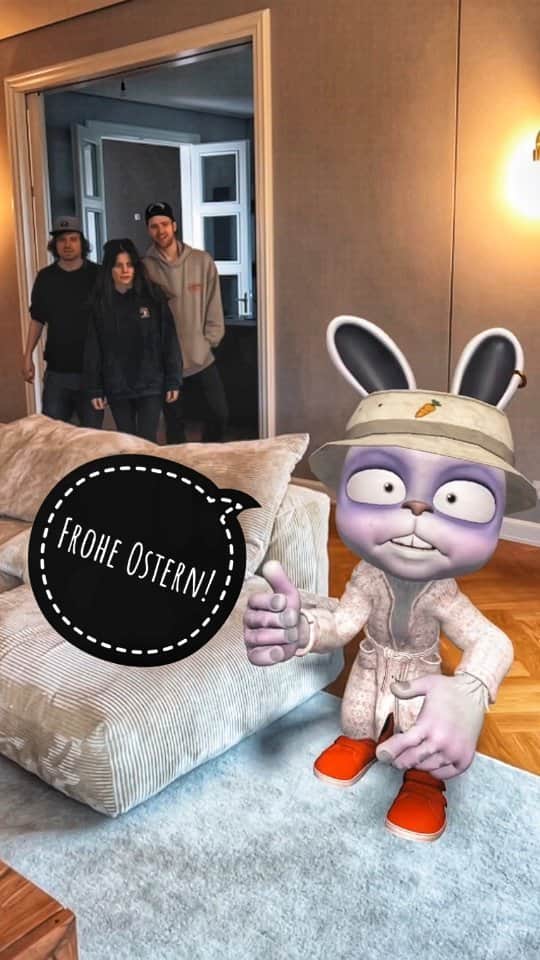 Joyce Ilgのインスタグラム：「Lazy Larry ist geboren 🐣🐰 hättet ihr ihn bei euch aufgenommen? 😂 Frohe Ostern!  #Ostern #LazyLarry #FroheOstern #Hase #Mitbewohner #Osterhase   @chrishalb12 @marc_rene_lochmann @lehmanns.welt @lazy_larry69」