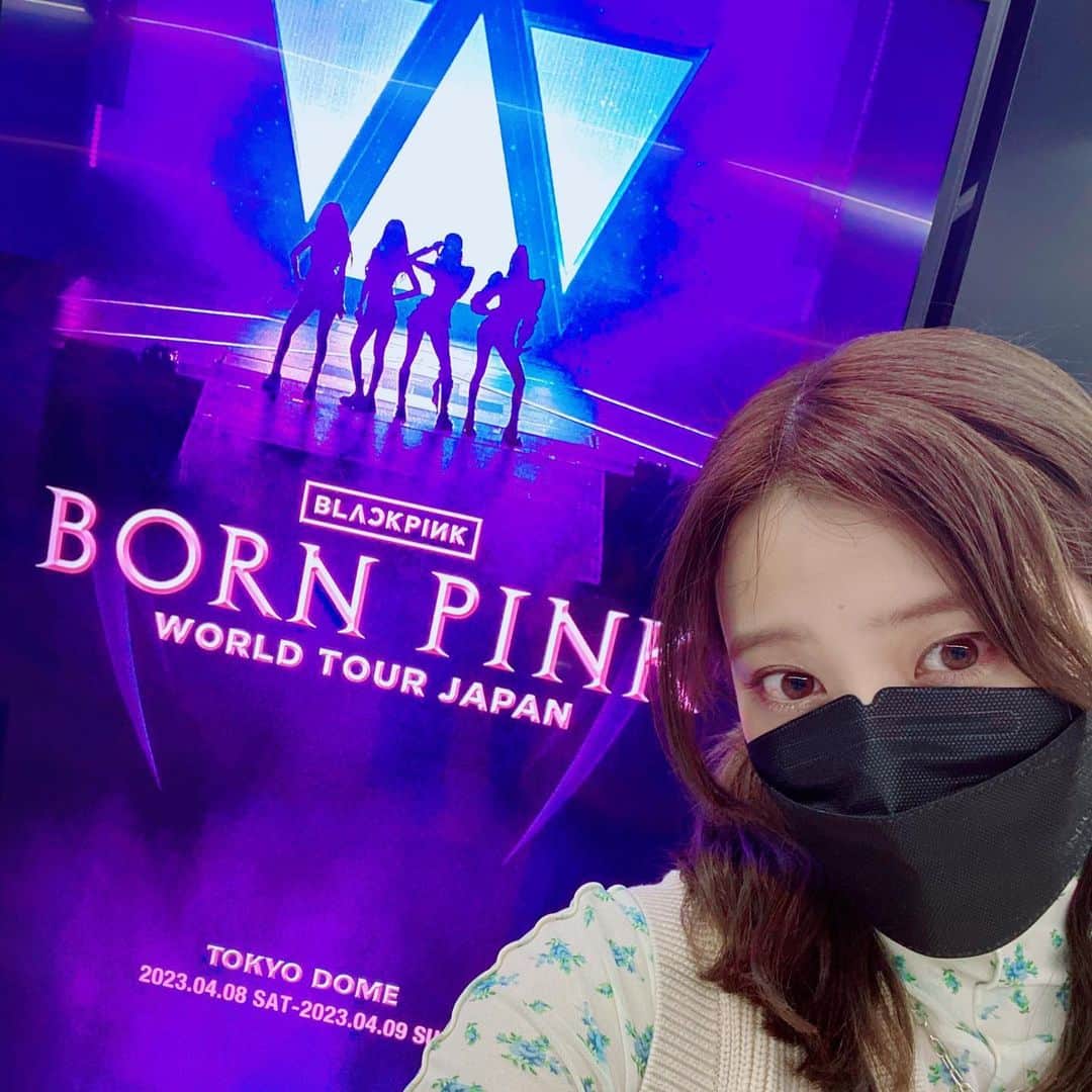 山崎紘菜のインスタグラム：「💗💗💗 Dancing in the moon light...🖤 #BLACKPINK #BORNPINKworldtour #Japan」