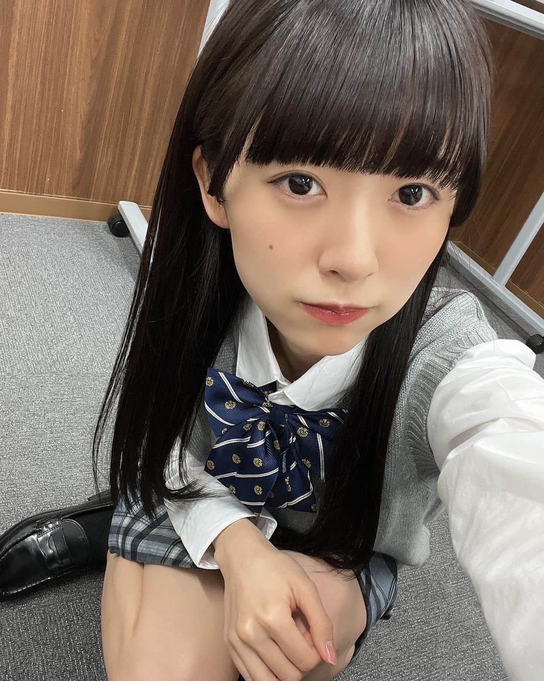 橋本美桜のインスタグラム：「もう着ることないと思っていた制服を着ました。🏫」