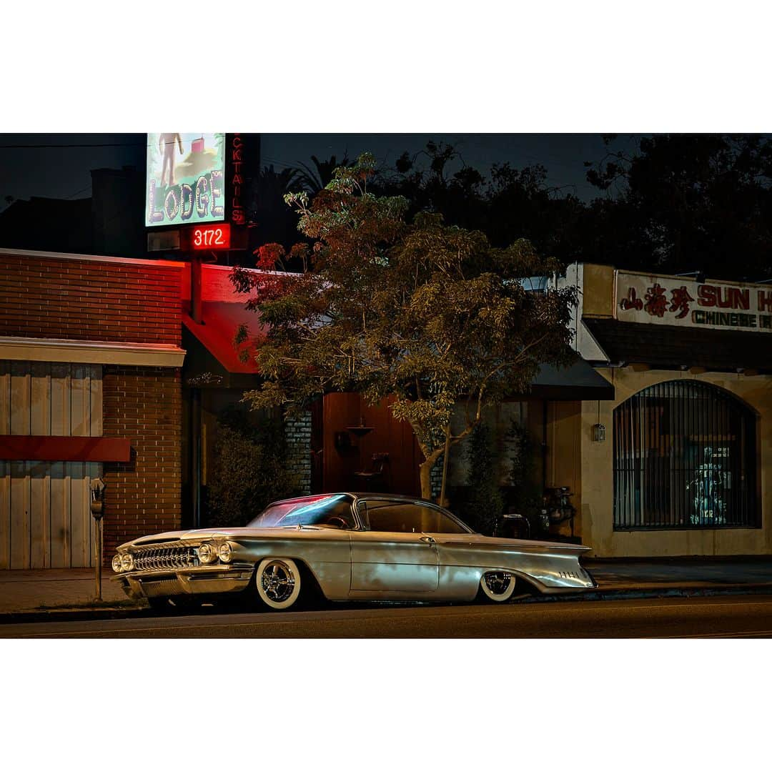 Gerd Ludwigさんのインスタグラム写真 - (Gerd LudwigInstagram)「I am excited to share that the F15 Gallery in Bremen, Germany is currently presenting my exhibition titled SLEEPING CARS.  The exhibit features 21 large photographs of resting cars at night throughout Los Angeles, undeniably the city of cars. Vehicles are the blood in the veins of this metropolis. I have documented where these iconic Los Angeles inhabitants reside at night — tucked into driveways, proudly displayed in front of homes, glowing under streetlamps, covered with tarps, or simply left bare — aiming to evoke a mysterious quality reminiscent of the almost forgotten backdrops of the noir films so typical of Hollywood and Los Angeles.  My cars are loners. They command their own space and like to show their presence. Like a devoted bird watcher I have learned to recognize their sleeping patterns. With voyeuristic pleasure I’ve spied on them in their nightgowns. I’ve watched some sleep in the nude; some take afternoon naps and a few lucky ones get to sleep together.  In addition to the SLEEPING CARS series, the exhibition will feature a small selection of my images of Joseph Beuys captured in 1978.  If you are from or in the area, I would like to invite you to attend the exhibit, which will open on April 14th at 6 pm. I look forward to seeing you at the opening.  The exhibition will be on view through June 17, 2023.  @f15gallery #f15 #SleepingCars #exhibit #Bremen」4月11日 7時44分 - gerdludwig