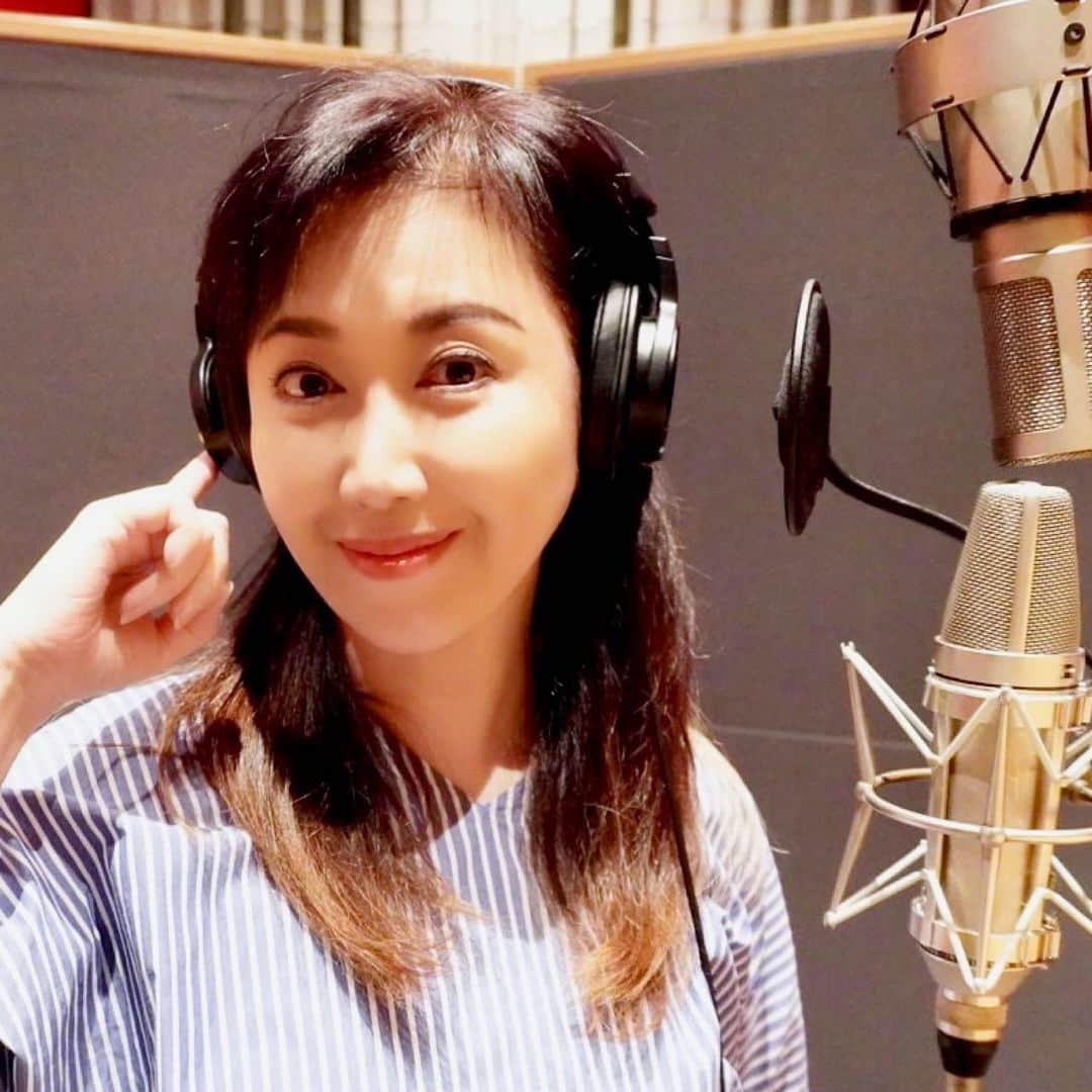 伍代夏子さんのインスタグラム写真 - (伍代夏子Instagram)「先日、新曲のレコーディングが無事に終わりました🎙️ 久々の純演歌 ️ ...