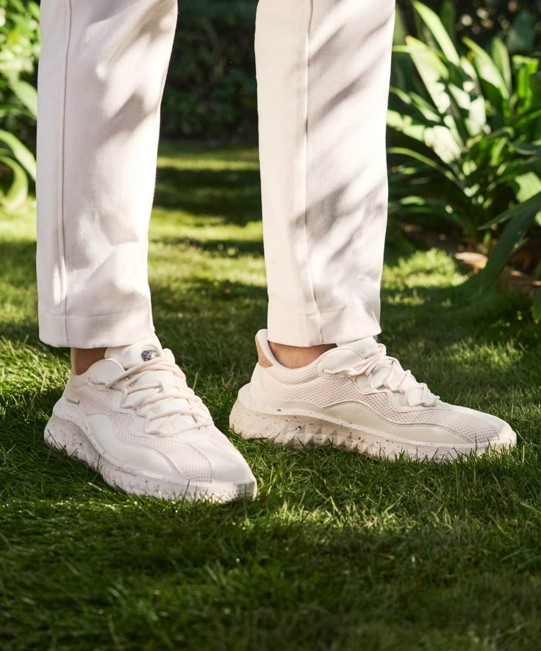 Cole Haanのインスタグラム：「The next generation of sustainable style has arrived. Tap to discover the all-new Generation ZERØGRAND II SQL.」