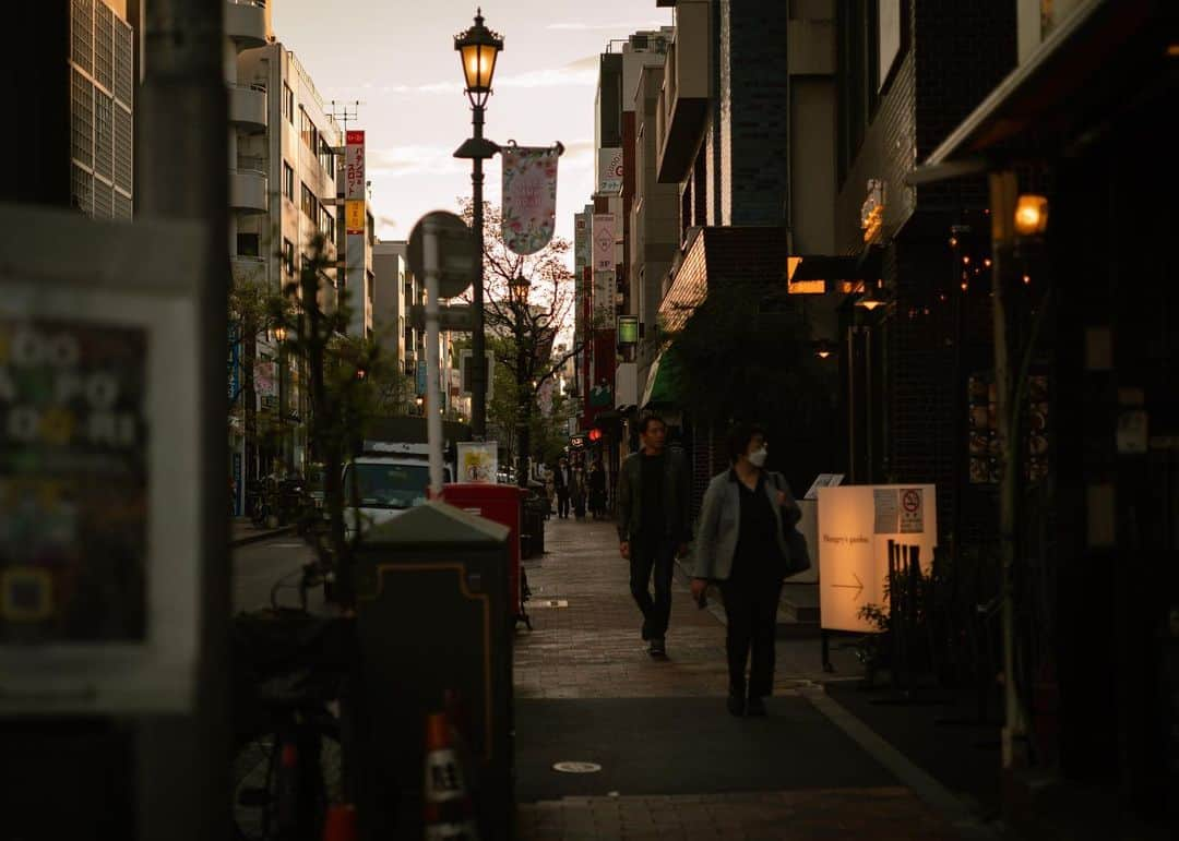 羽坂譲人さんのインスタグラム写真 - (羽坂譲人Instagram)「Past intense and dramatic weeks #everyday  . . . . . #myleicaphoto #myleicajourney  #leicam10preporter #leicam10p #leicam10d #throughyourleica #summicron35mm6element #lensculture #lfimagazine #worldviewmag #life_is_street #toneception #f22bestphoto #spicollective #forthetones #myspc #tspf #throughyourleica #leicagram #leica_world #leica_society #leicacommunity #leica #leicacamera  #leicamag #summicron35 #photocinematica #35mm #summicron50 #myleicacompanion」4月11日 0時48分 - _f7