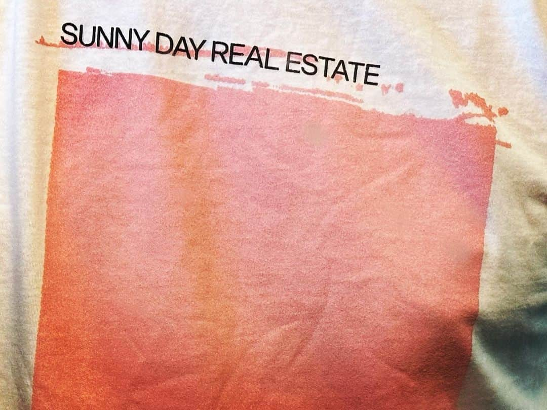 ジェリー・トレイナーさんのインスタグラム写真 - (ジェリー・トレイナーInstagram)「Best show ever! #sunnydayrealestate」4月11日 2時00分 - jerrytrainor