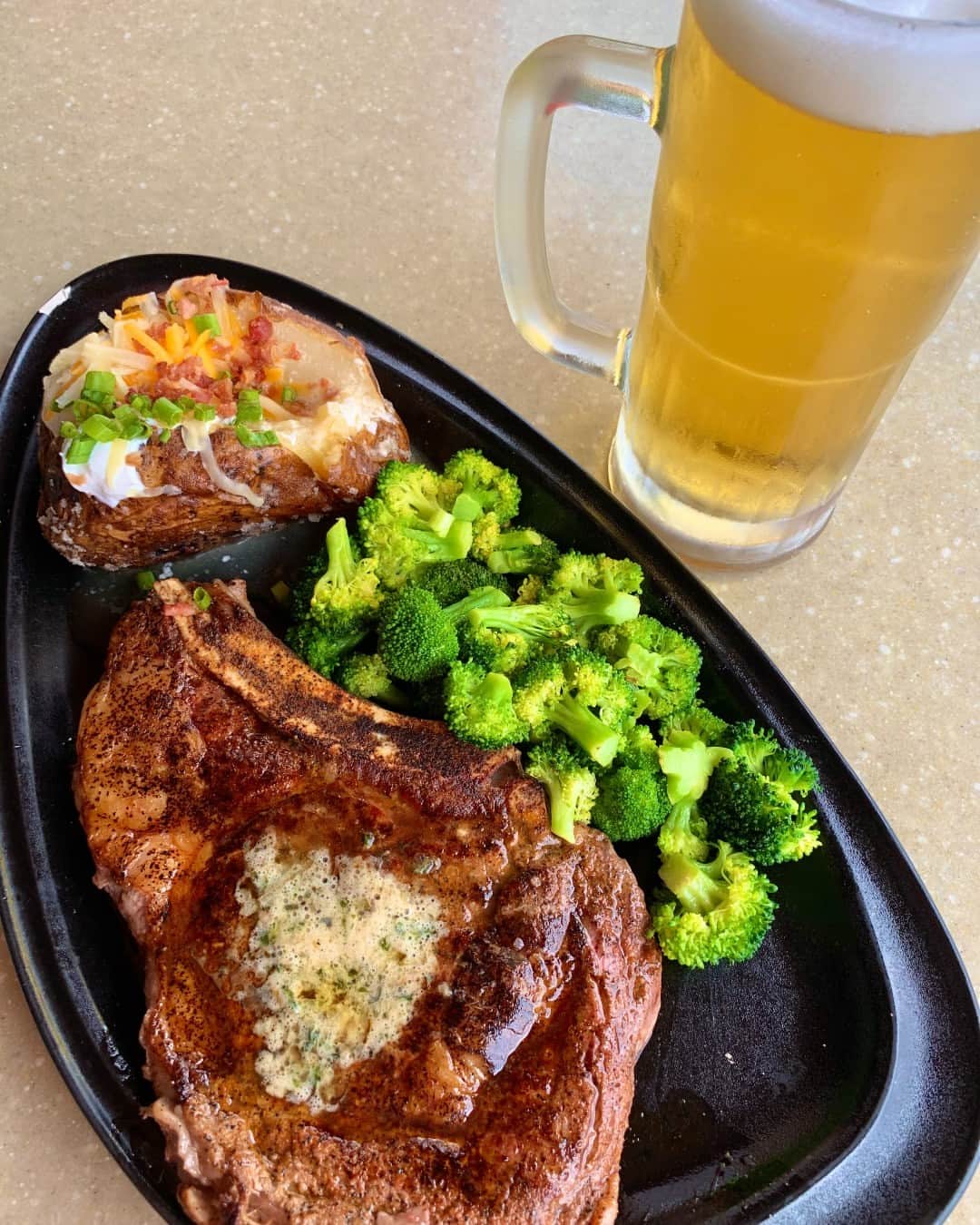 Outback Steakhouseのインスタグラム：「Bone-In Ribeye or Victoria's Filet Mignon?」