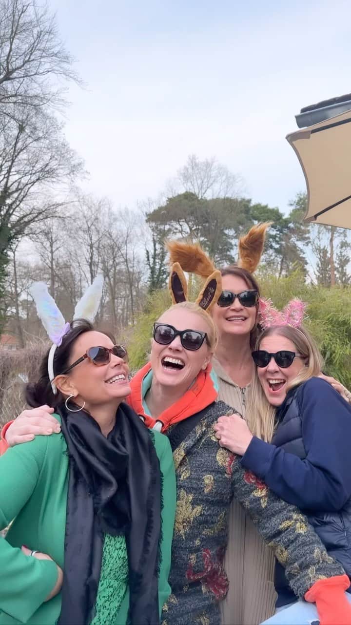 フランツィスカ・クヌッペのインスタグラム：「Bubbles for bunnies 🐰✨♥️🥂」