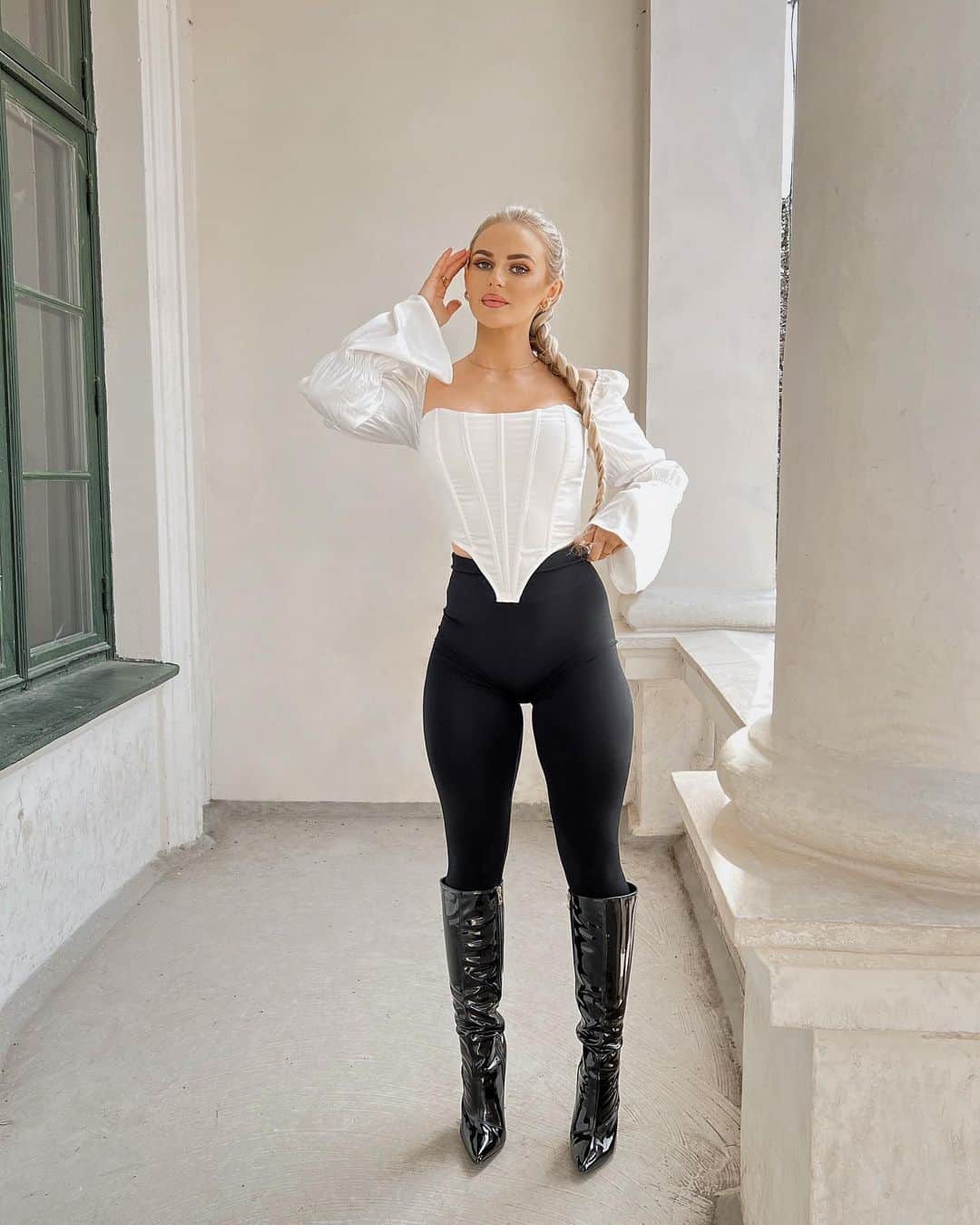 Anna Nyströmさんのインスタグラム写真 - (Anna NyströmInstagram)「Yesterday’s @FashionNova look 🤍 This corset top is so gorgeous!」4月11日 2時50分 - annanystrom