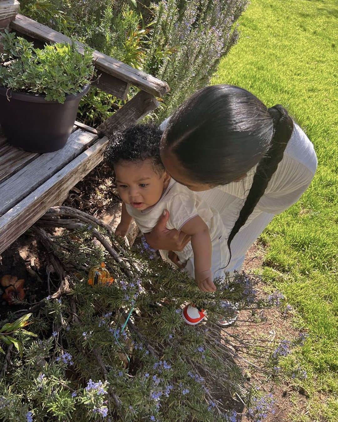 シャニーナ・シャイクさんのインスタグラム写真 - (シャニーナ・シャイクInstagram)「Easter weekend 🤍🤍」4月11日 3時40分 - shaninamshaik