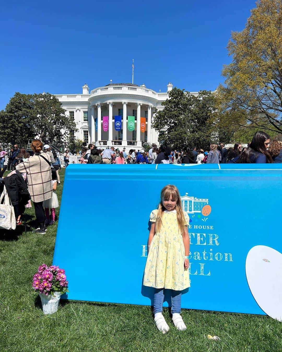 Sascha Barbozaさんのインスタグラム写真 - (Sascha BarbozaInstagram)「Un día diferente☺️ #casablanca #easter #egghunt #whitehouseeastereggroll」4月11日 3時59分 - saschafitness