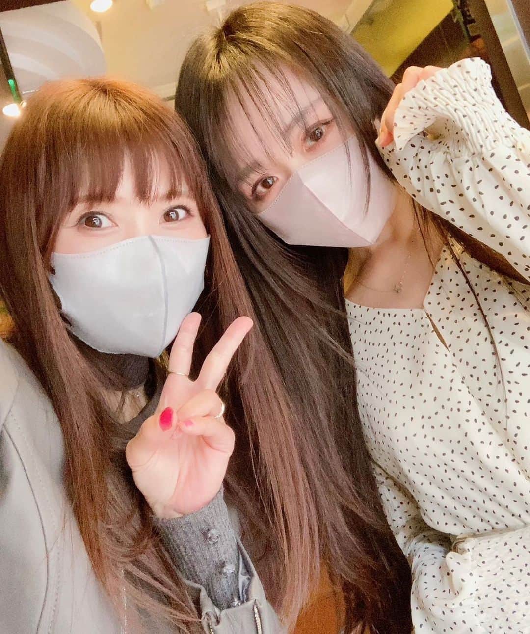 久保亜沙香のインスタグラム：「雅子ちゃんと16日ライブのコラボ曲の合わせしてきました🎤 初めて2人っきりで遊ん…ぃゃお会いしました🍞 ダイヤモンドアート誘ってくれたのもまちゃこ💎 物作りが好きよねわたしたち。 話が尽きません🤭」