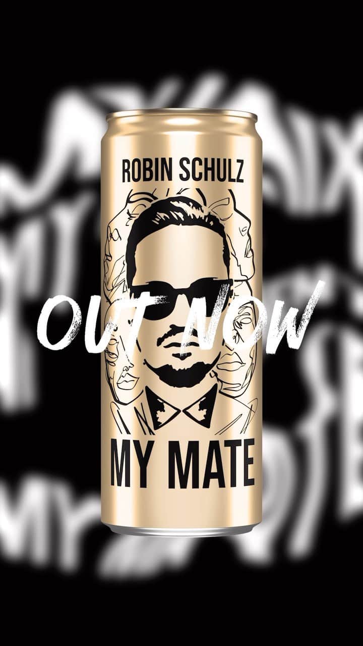 ロビン・シュルツのインスタグラム：「🪩🪩🪩 @robinschulzxmymate out now 🪩🪩🪩  My very own mate drink in three varieties is on the market:  MY MATE Original, MY MATE + Vodka, MY MATE + Secco and I’m so proud.   ⚡️ I’m excited to hear what you think. Which variety will be your mate? ⚡️  Link in Bio to order!」