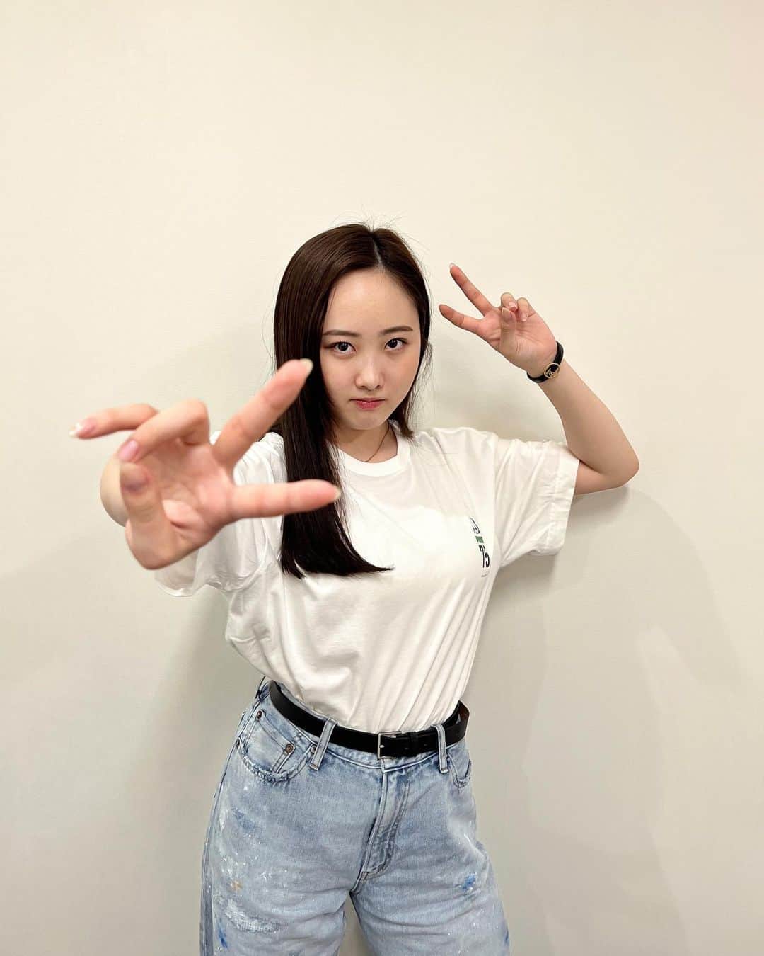 本田望結さんのインスタグラム写真 - (本田望結Instagram)「 ️ ️ ️ ️🖐️🖐️🫰🫰🖐️🖐️ ️ さぁ、暗号が解けるかな？」4月 ...