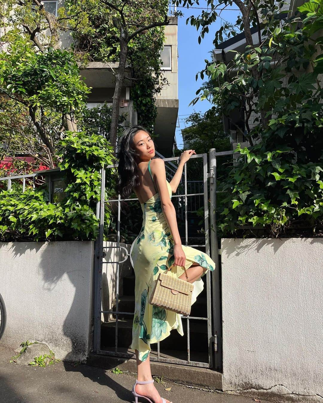 芦田ユリナのインスタグラム：「Sun dress season is back🌼 💇🏻‍♀️by @mizuki___hair 🫶 📷by @alexa_luczak ✨」