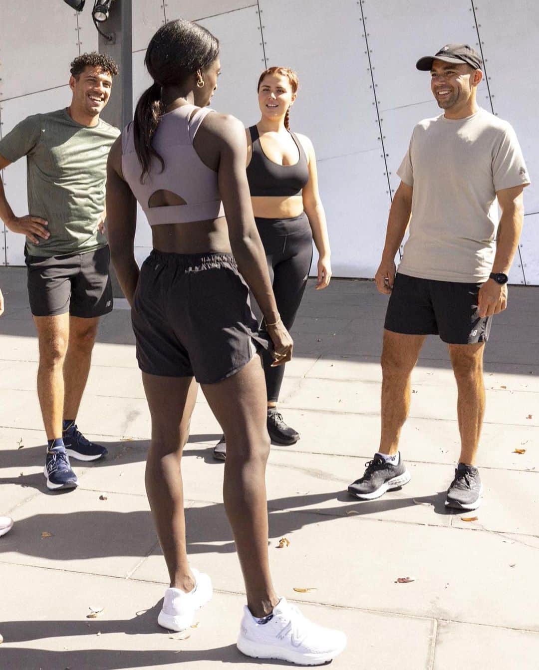 NANA OWUSU-AFRIYIEのインスタグラム：「New Balance 880v13 Fresh Foam X now available at The Athlete’s Foot👟 #freshfoam #TeamNB #runyourway #NewBalanceAU #ad」