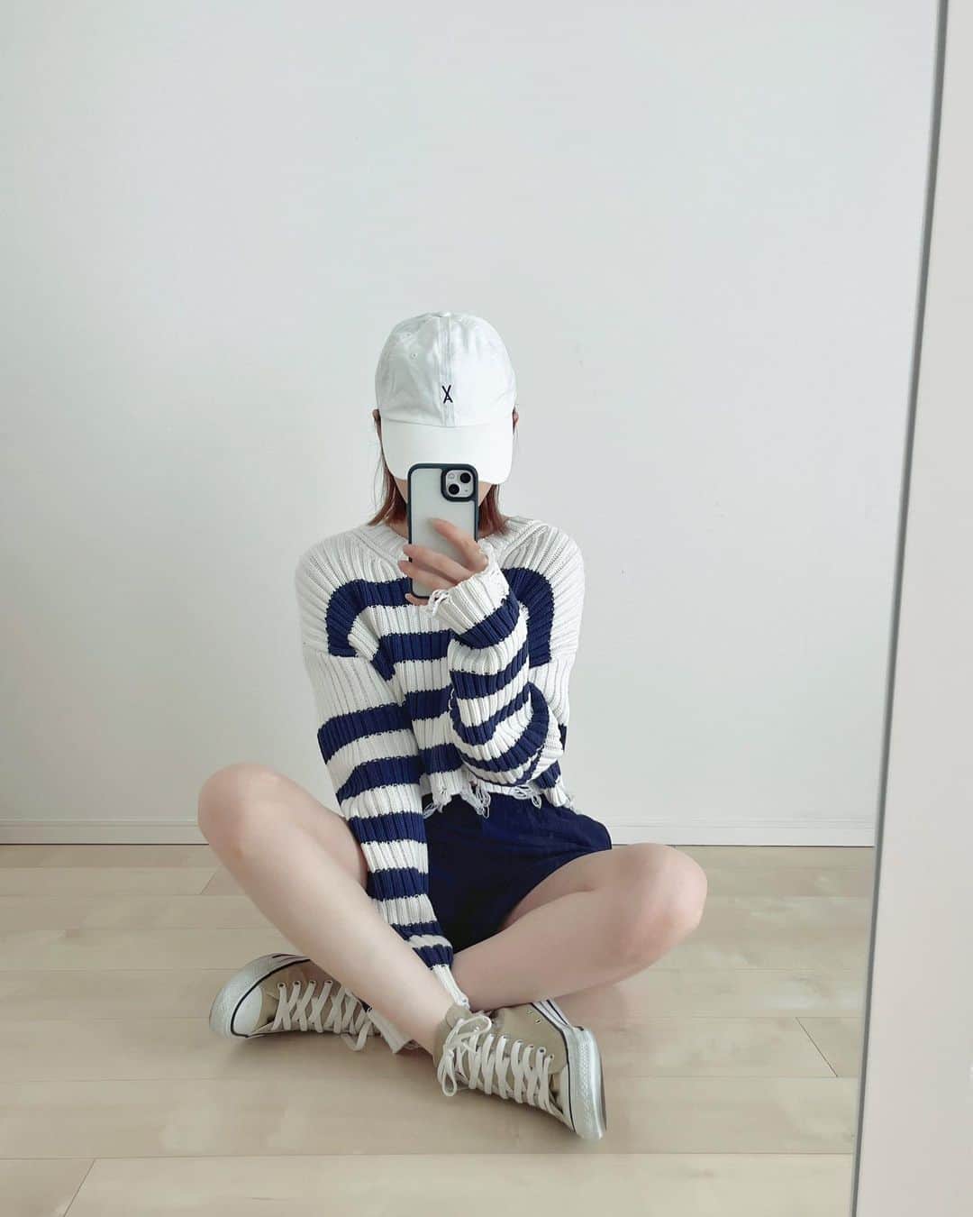 のインスタグラム：「久々のボーダー⛵️  @losangelesapparel_japan  @three00_laa  @zara   #losangelesapparel #ボーダートップス #zara」