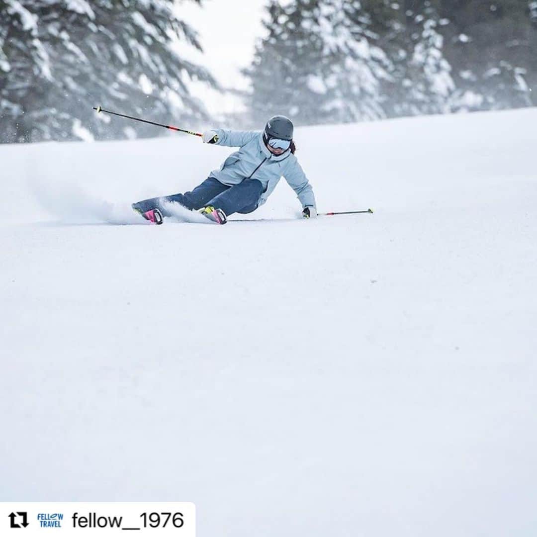 清澤恵美子のインスタグラム：「あのジョルジオロッカ元選手と滑るイベント🌸⛷ 私もめちゃくちゃ楽しみです🇮🇹 夜はあの森山ナポリピザ🍕の試食会やワインも飲める🍷そうです^ ^  定員に近づいておりますので参加希望の方はお早めに⛷ 場所　志賀高原熊の湯スキー場 日時　4/22.23 写真はわたし❤️ ウエアは　@goldwin_jp  スキーブーツ🎿　 @fischerski  ヘルメットゴーグル　@shred.skiing.japan  ストック　@leki.ski.outdoor   #Repost @fellow__1976 with @use.repost ・・・ 4/22からの「ジョルジョ・ロッカ」と滑る スイス×志賀高原フェローイベントに、元日本代表アルペンスキーヤーの清澤 恵美子さんもお呼びすることになりました！ https://www.fellow-travel.co.jp/news/news_fellowcup.html @kiyosawaemiko」