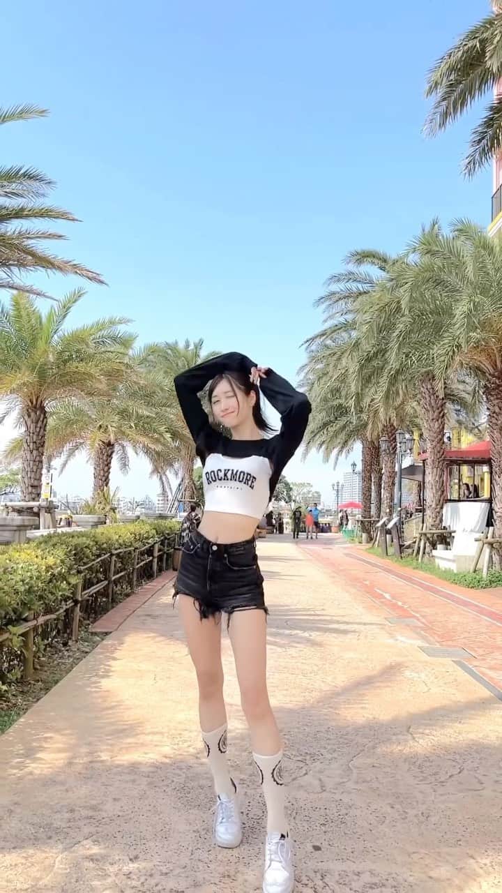 荒山みなみのインスタグラム：「眩しかった🥺」