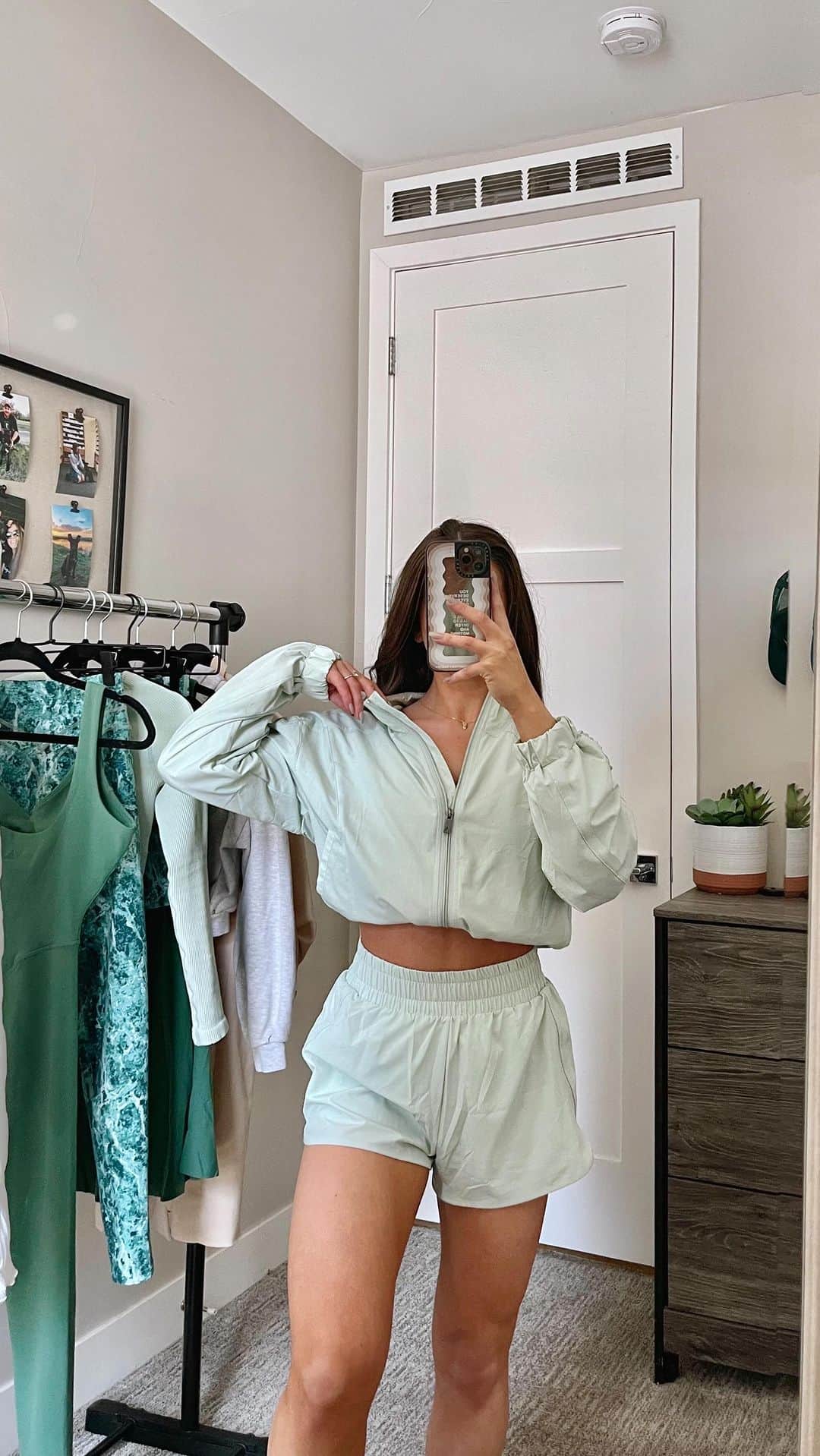 Paige Reillyのインスタグラム：「A few ways I would wear this new @shopvitality jumpsuit ☁️🌵 which is your favvvv?⁣ ⁣ This jumpsuit is launching 4.13 at 10am MT along with many other beautiful pieces 🫶🏻 PAIGE at checkout gets you free US shipping!⁣」