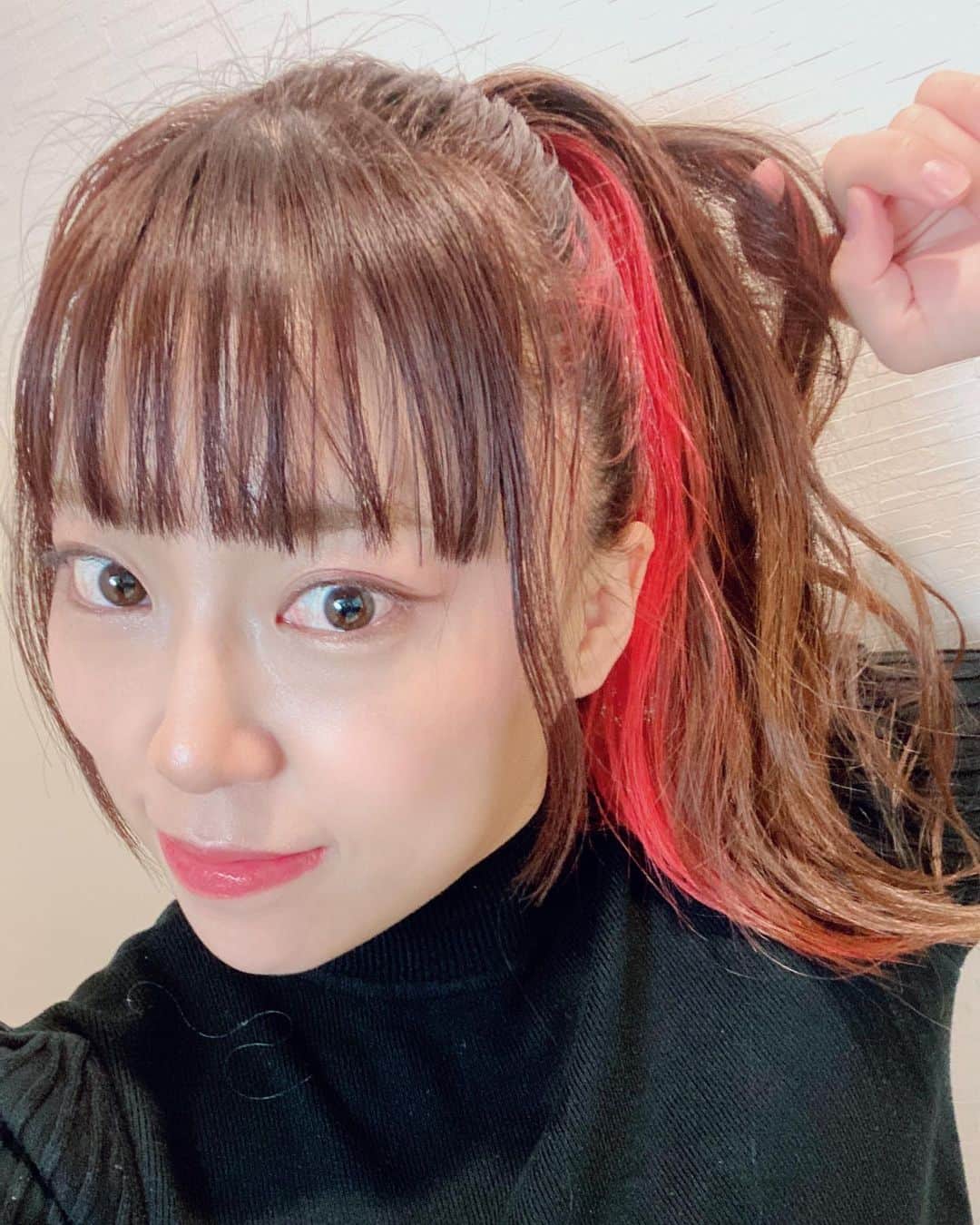 高瀬みゆきのインスタグラム：「ヘアメイクあんじぇさんにて💇‍♀️  1度染めていただくと1ヶ月は持つ🥺最強🥹優勝✨  #ヘアカラー #プロレスラー #女子プロレス #MiyukiTakase #みゆねえ #浪華の不死鳥」