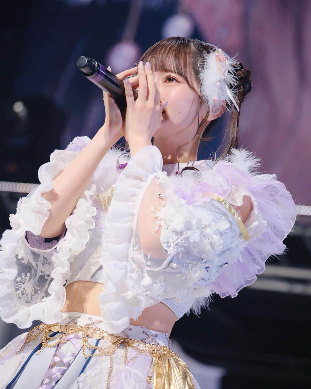 近藤沙瑛子のインスタグラム：「インスタとってもお久しぶりです おはよう〜  改めて、4大都市ツアーファイナル 東京ドームシティホール公演 ありがとうございました…！✨️  終わって欲しくないけど終わりがあるから楽しくて優しくて愛しい時間が流れるんだなと 自分はアイドルしかこんなに夢中になれるものも、一生懸命になれるものもきっとないけど、続けてきて続けさせてもらえて、ここで歌えて踊れて幸せです  嬉しいお知らせもさせていただきました これから先の夢も、バンビに関わってくれる全ての方と一緒に、ひとつひとつ大切に叶えていけたらいいなと思います  会場に来てくれた方、配信を観てくれた方 本当にありがとう🐶💭 (お礼投稿遅くなってごめんね)  #ババババンビ #3周年」