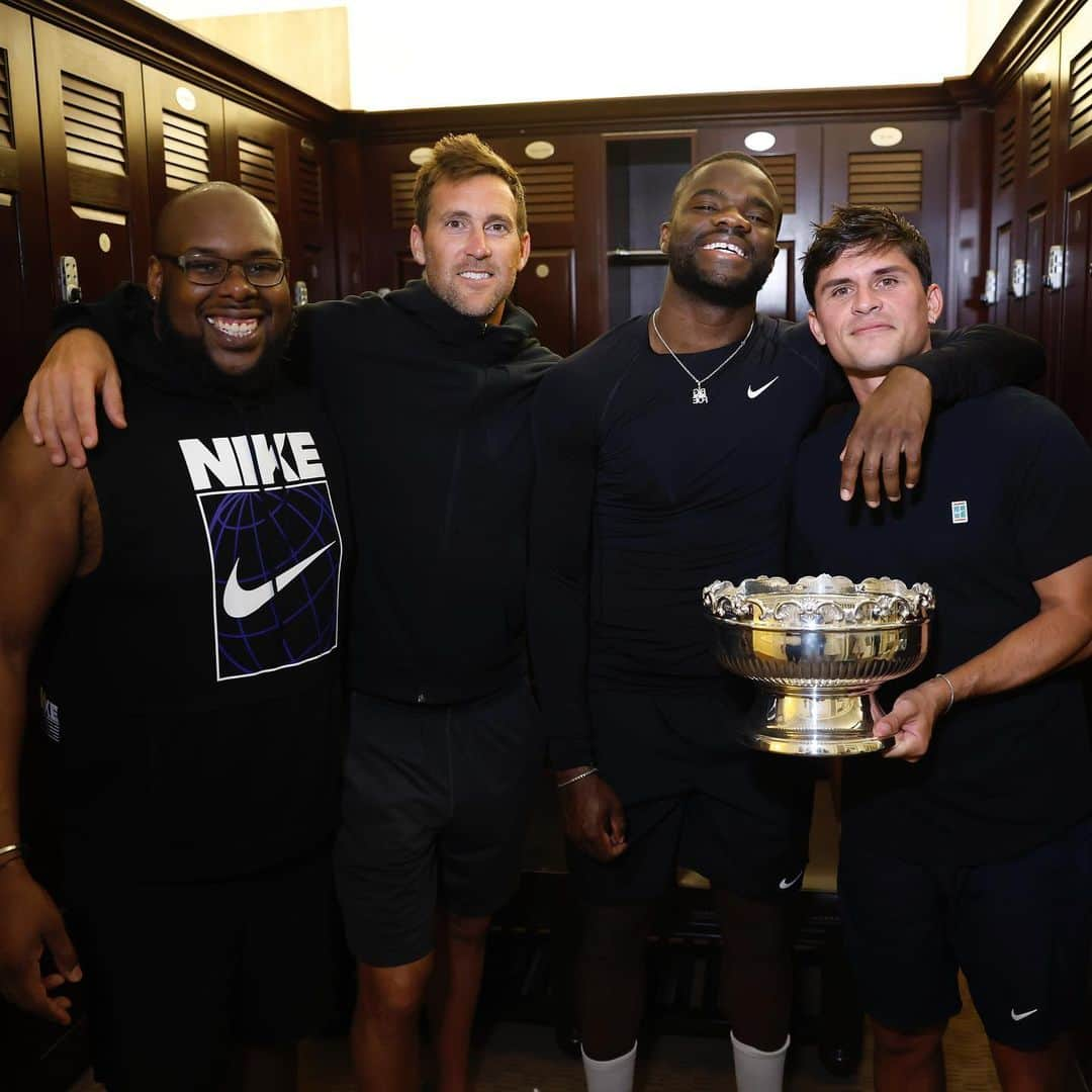 フランシス・ティアフォーさんのインスタグラム写真 - (フランシス・ティアフォーInstagram)「Title # 2 on them peoples. Man this one feels good. Appreciate all the love out here @mensclaycourt here in the H. H-TOWN one of my favorite cities them vibrations liiiiikke daaatt. Hope yall enjoyed the show until next year 🤞🏿🤞🏿🤞🏿. #itsbiggerthantennis #knowyourwhy #godspeed✊🏿 #justakidfromsalone🇸🇱🇸🇱   P.S. S/O @bronwyncgreer you run a great event soo player friendly. Keep going. I know it was tuff week due to three wash out of days of rain. But you handled it like a champ. See you around BG 🙏🏿🙏🏿.  📸: @wickphoto you tuff bruh ✊🏿✊🏿」4月11日 11時25分 - bigfoe1998