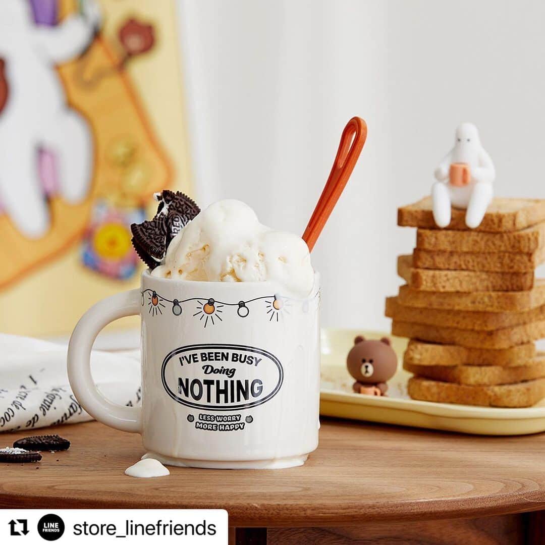 LINE FRIENDSさんのインスタグラム写真 - (LINE FRIENDSInstagram)「Today is a ‘DO-NOTHING’ Day! Let’s celebrate!✨  LINE FRIENDS X MR.DONOTHING Special Edition  FIGURINE SET available for preorder!  Save 10% off on your order!🤎🤍 (4/10~4/13 PDT) ONLINE ONLY❗️  *FIGURINE SET is online exclusive.   #LINEFRIENDS #MRDONOTHING #Collaboration #figurine #tshirt #mug #edition #online #exclusive」4月11日 11時47分 - linefriends