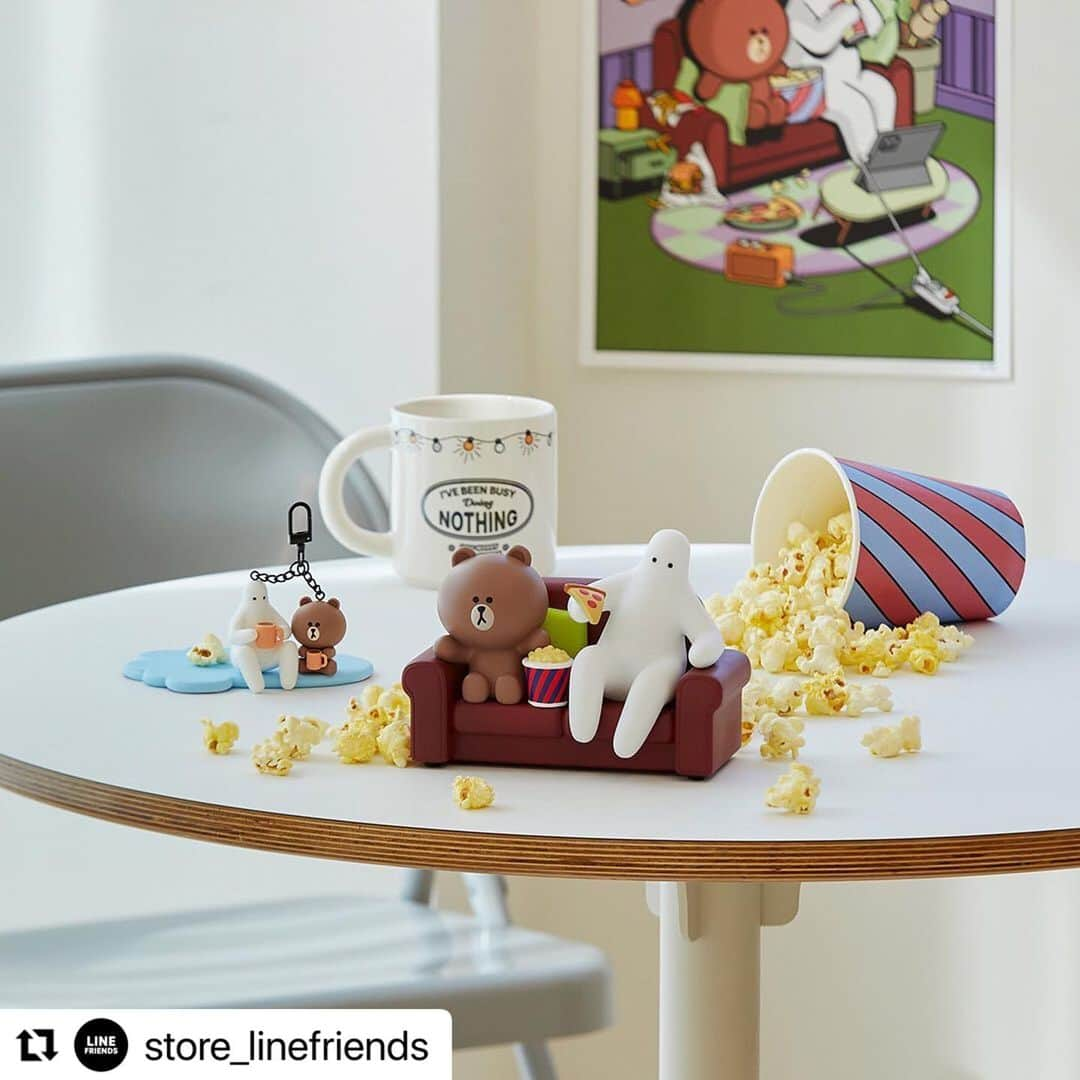 LINE FRIENDSさんのインスタグラム写真 - (LINE FRIENDSInstagram)「Today is a ‘DO-NOTHING’ Day! Let’s celebrate!✨  LINE FRIENDS X MR.DONOTHING Special Edition  FIGURINE SET available for preorder!  Save 10% off on your order!🤎🤍 (4/10~4/13 PDT) ONLINE ONLY❗️  *FIGURINE SET is online exclusive.   #LINEFRIENDS #MRDONOTHING #Collaboration #figurine #tshirt #mug #edition #online #exclusive」4月11日 11時47分 - linefriends