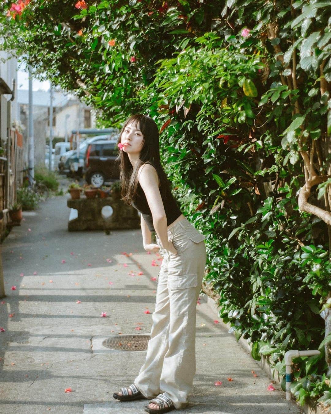 荒井レイラさんのインスタグラム写真 - (荒井レイラInstagram)「sunnnnny☀️🌺」4月11日 12時27分 - reira_arai_off