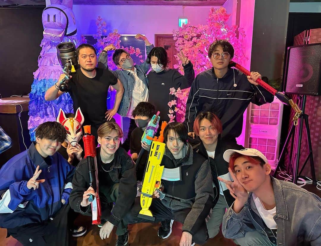 LiaqNのインスタグラム：「リアルフォートナイト」