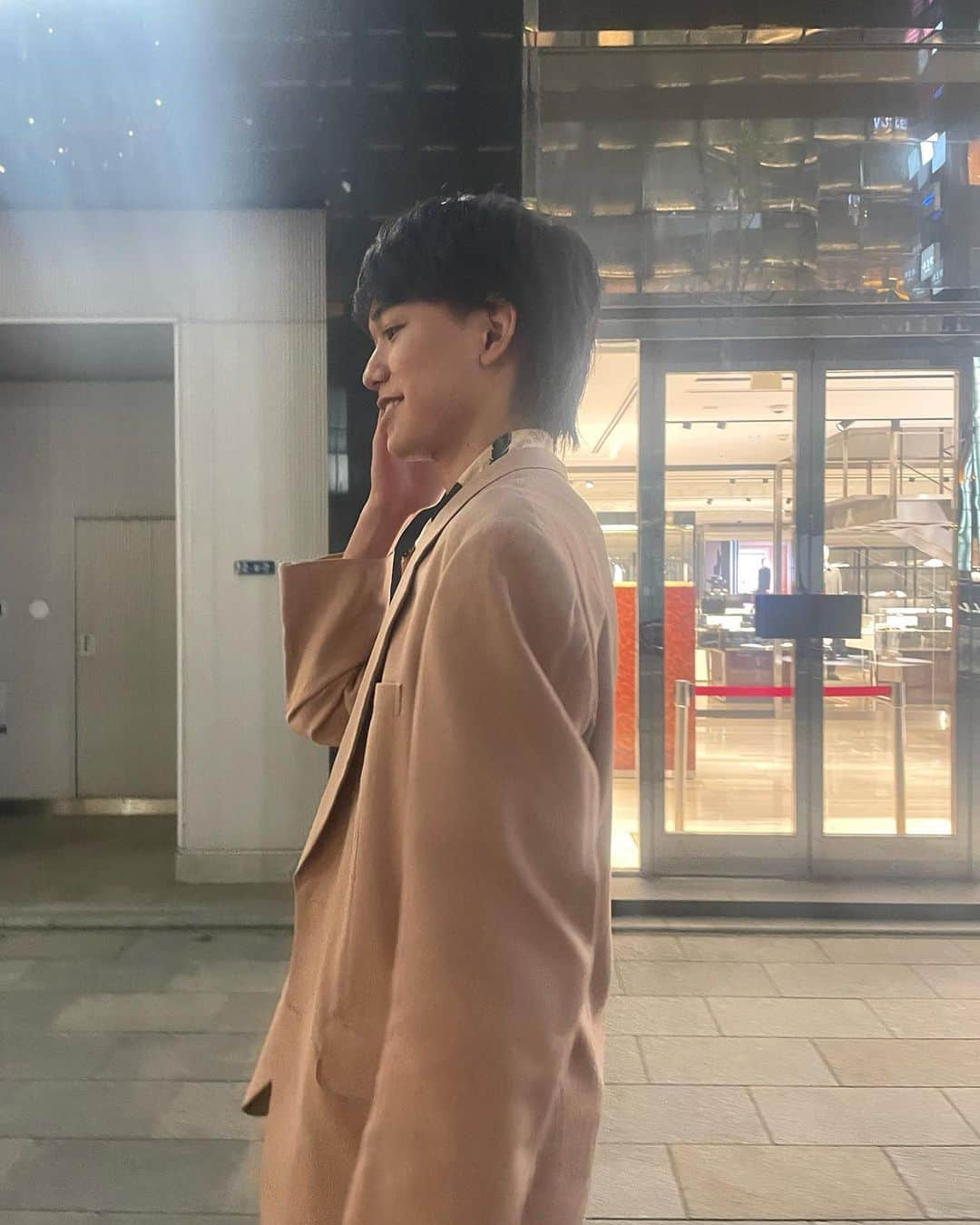 渡邉多緒さんのインスタグラム写真 - (渡邉多緒Instagram)「🚶‍♂️🌃」4月11日 13時46分 - watanabetao_