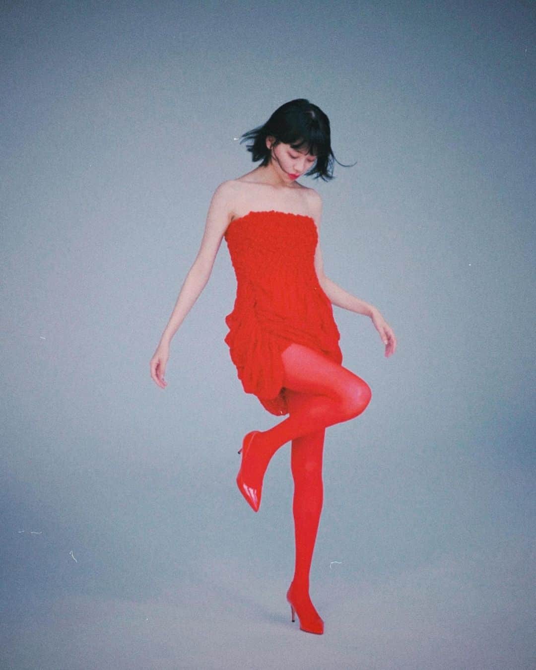 る鹿のインスタグラム：「My color must be red ❤️‍🩹 紅紅火火～ 還是最適合紅色吧maybe？  #紅」
