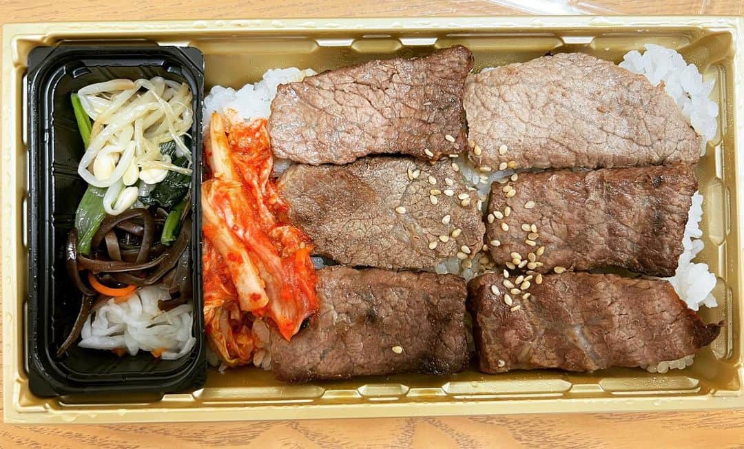 バカリズムのインスタグラム：「バカせまい史飯 焼肉乙ちゃん」