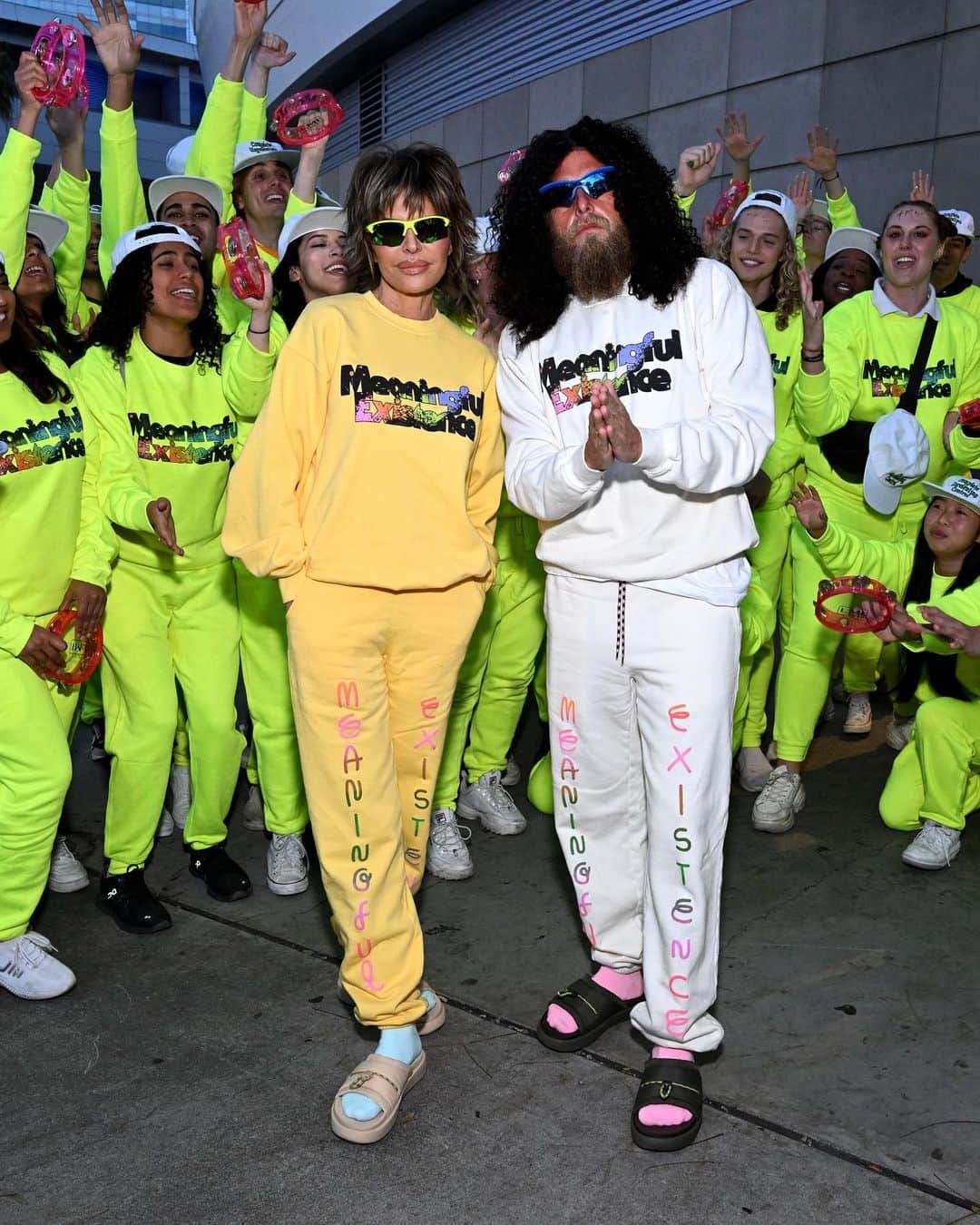 Just Jaredさんのインスタグラム写真 - (Just JaredInstagram)「Jonah Hill, dressed as his alter-ego "Prophet Ezekiel Profit," stepped out with Lisa Rinna at the Lakers Game last week to wear matching outfits from his Meaningful Existence line. #JonahHill #LisaRinna Photos: Backgrid, Getty」4月11日 15時02分 - justjared